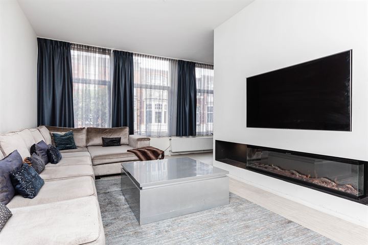 Weimarstraat 242 in 's-Gravenhage photo