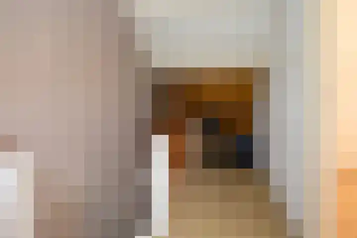 West 38 Avenhorn thumbnail 38