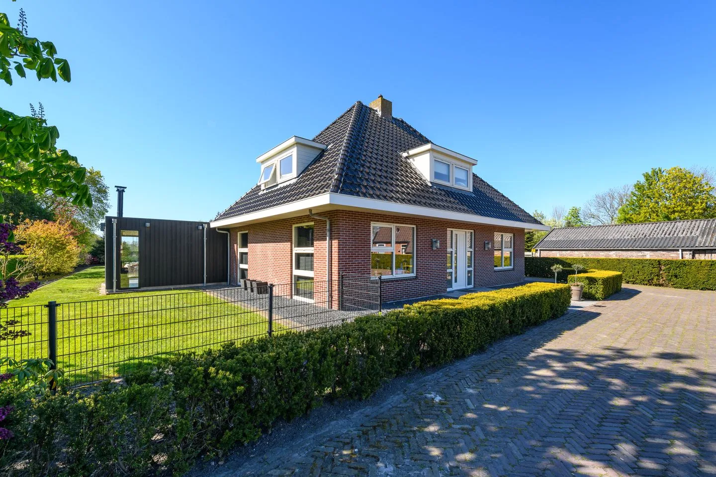 West 60 in Buitenpost