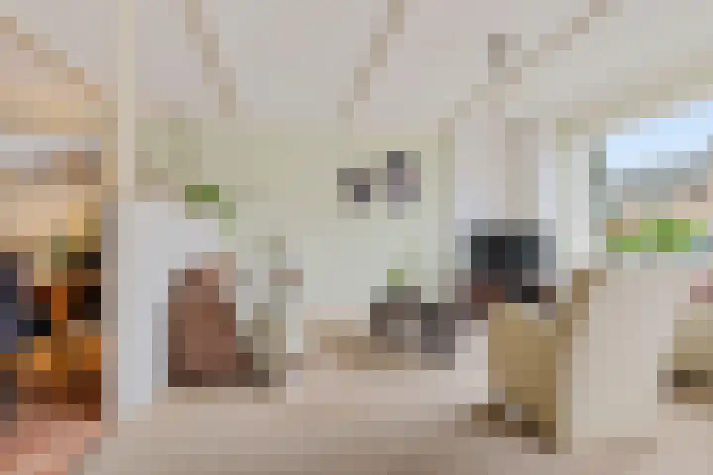 West 74 Avenhorn thumbnail 4
