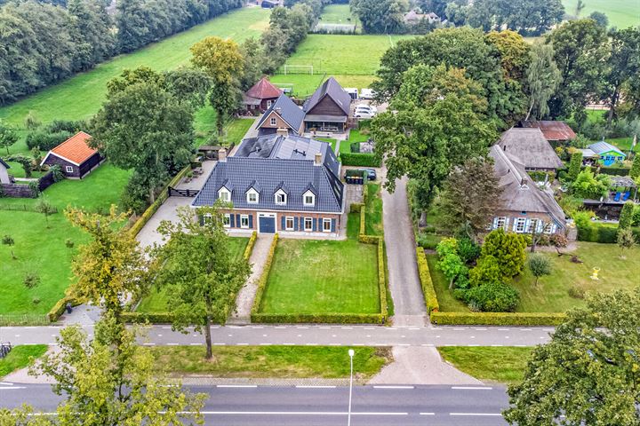 Photo of property Westeinde 112, Nieuwleusen