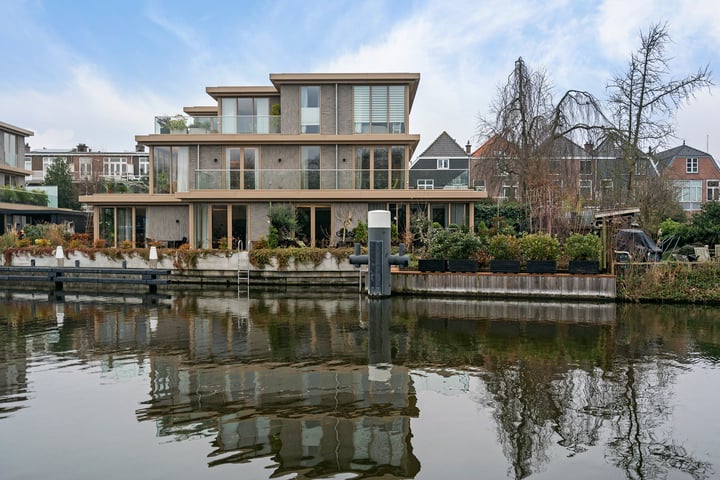 Westeinde 132E in Voorburg foto