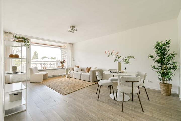 Westelijk Halfrond 379 in Amstelveen photo