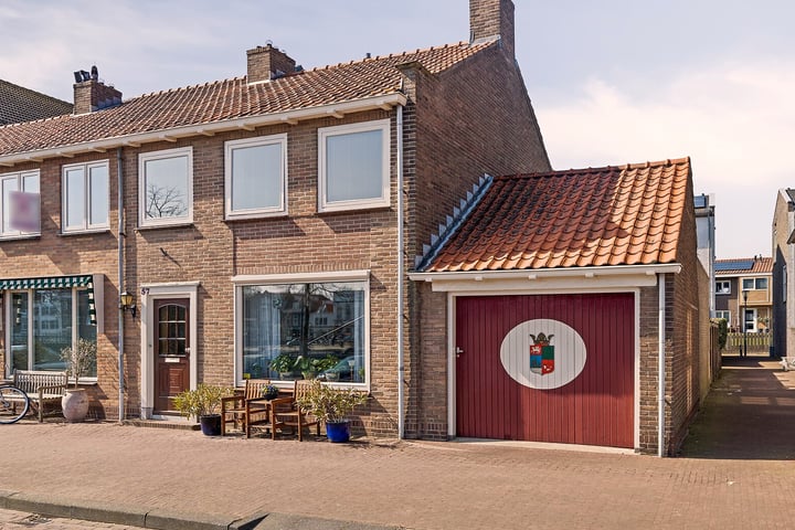 Westzanddijk 57 in Hellevoetsluis Foto