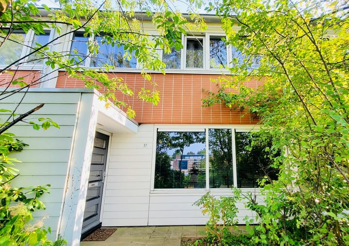 Wethouder van Haperenstraat 37 in Breda Foto