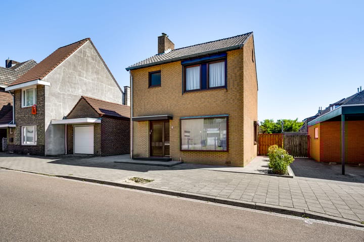 Weustenraedtstraat 30 en Hoensbroek foto