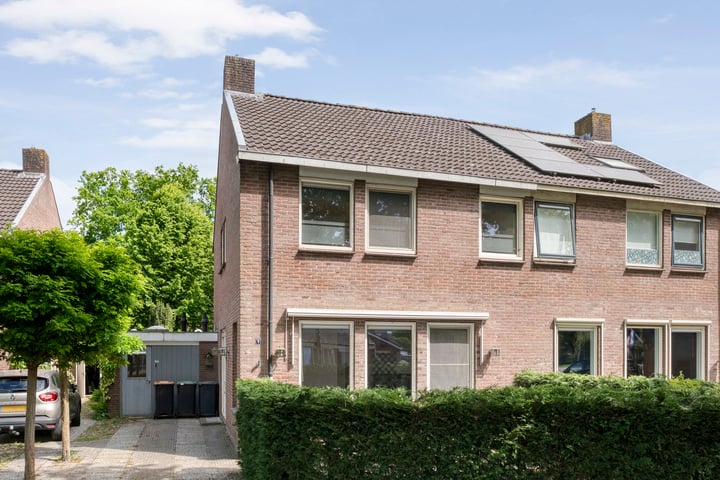 Weverslaan 9 in Dwingeloo foto