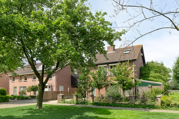 Weverstraat 14 en Steensel foto