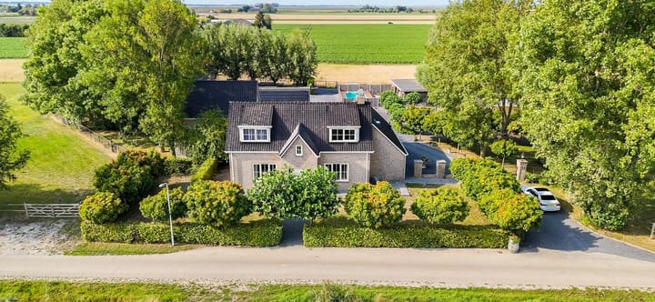 Weverstraat 17 en Ossenisse foto