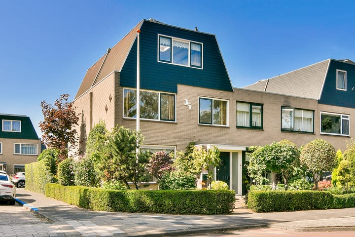 Wieger Bruinlaan 58 in Hoofddorp photo