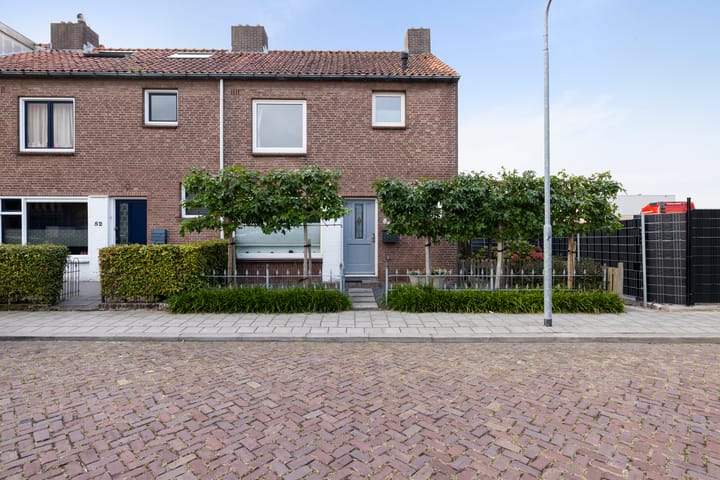 Wielhovenstraat 54 in Dordrecht photo