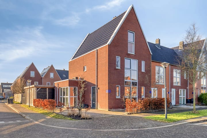 Wierdijk 76 in Zwaag