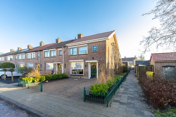 Photo of property Wierinxwal 27, Werkendam