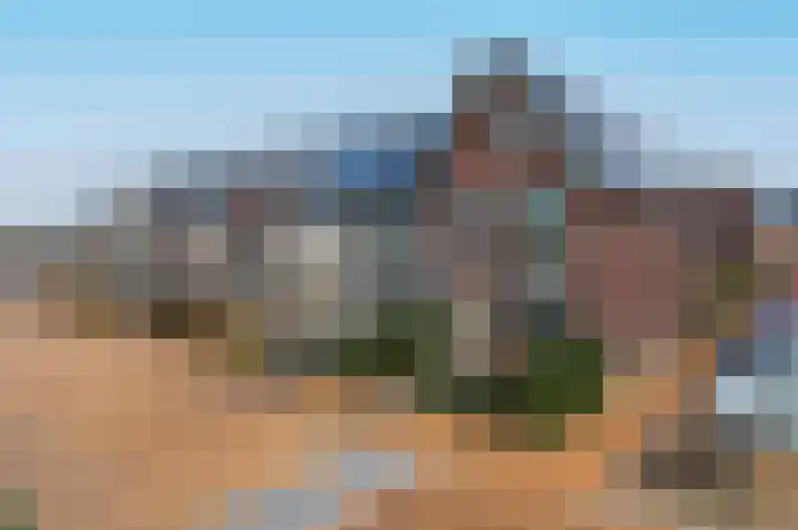 Wijde Mantel 2 in Zeewolde