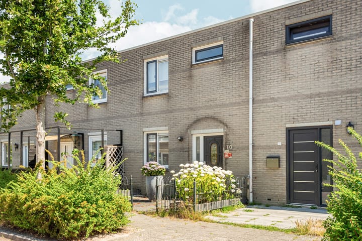 Wijnruitstraat 10 in Almere foto