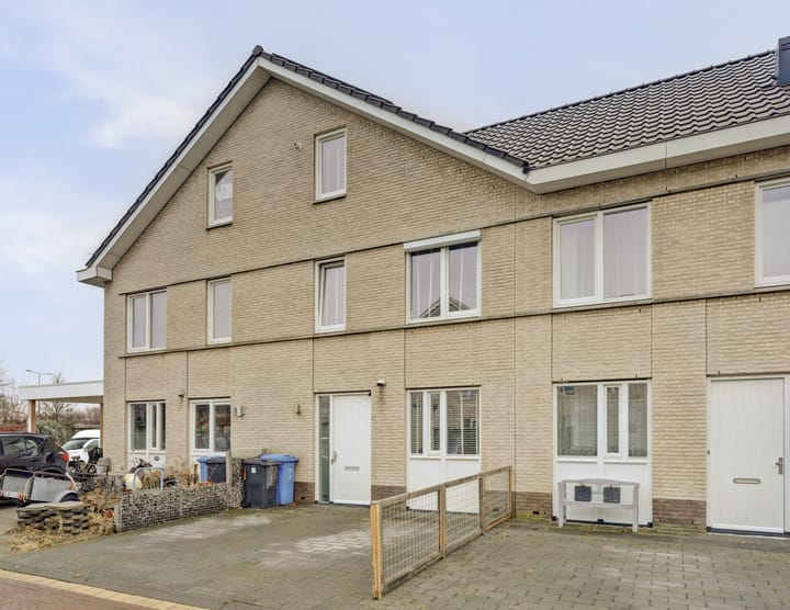 Photo of property Wil Vinjéstraat 26, Hoek van Holland