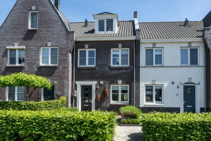 Wilgenlaan 19 in Dirksland Foto