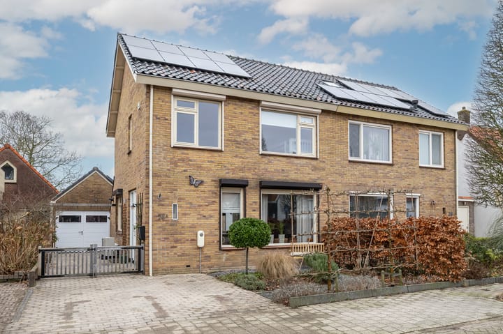 Photo of property Wilhelminalaan 28a, Dirksland