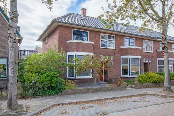 Wilhelminalaan 79 in Den Burg Foto