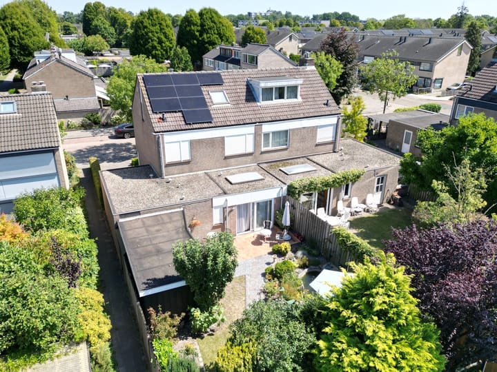 Willem Barendszstraat 9 in Best photo