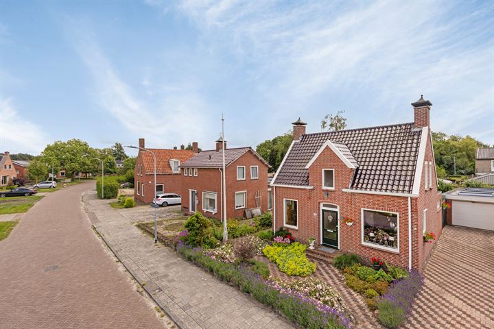 Photo of property Willem Bergstraat 30, Sappemeer