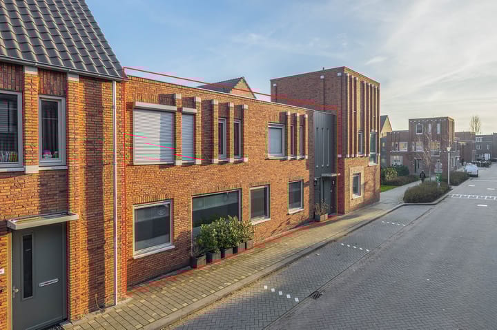 Willem Beringsstraat 6 in Helmond foto