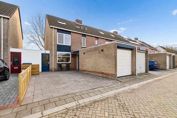 Willem Pijperstraat 58 in Almere