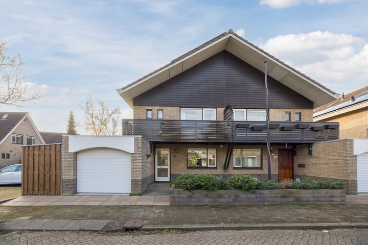 Willem van der Zaanstraat 1 in Hellevoetsluis