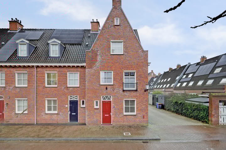 Photo of property Willem van Oranjestraat 44, Geertruidenberg