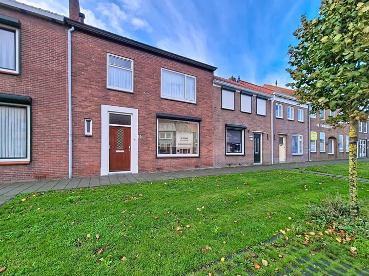 Willemsweg 15 in Schoondijke Foto