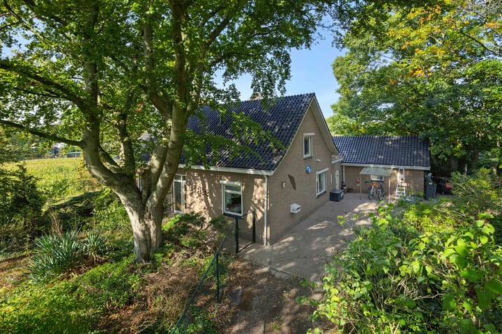 Willibrordusweg 199 dans Oss photo