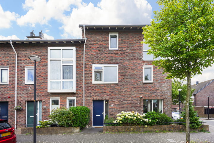 Wim Sonneveldplein 40 in 's-Gravenhage Foto