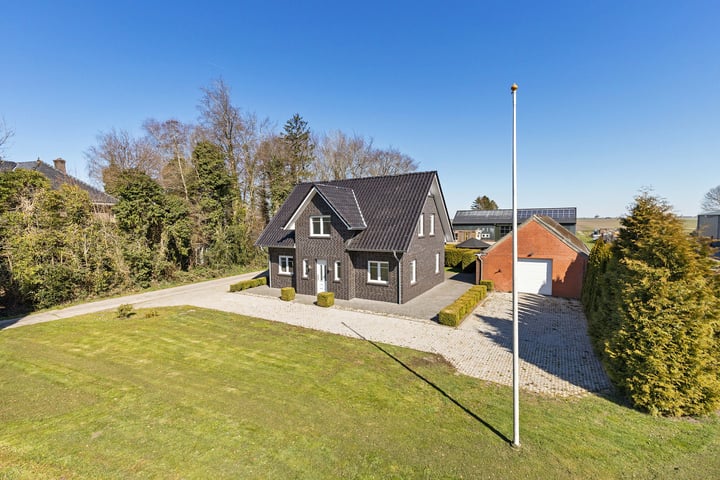 Winschoterweg 18 in Blijham Foto