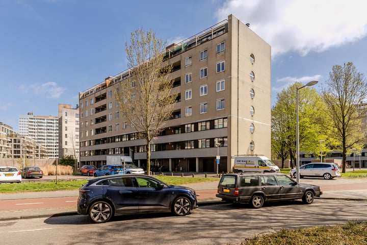 Wittgensteinlaan 241 in Amsterdam foto