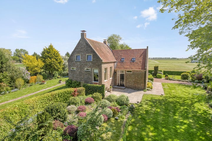 Wolddijk 58 in Bedum foto