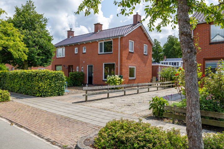 Woldweg 19 in Groningen Foto