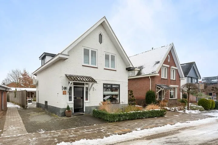 Woolderweg 63 in Borne