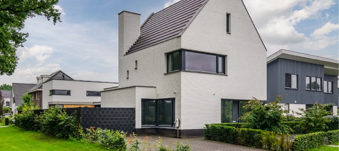 Team photo of Woonhub Makelaars