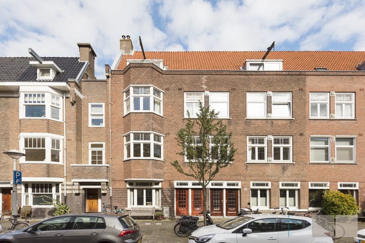 Woubruggestraat 35-1 in Amsterdam photo
