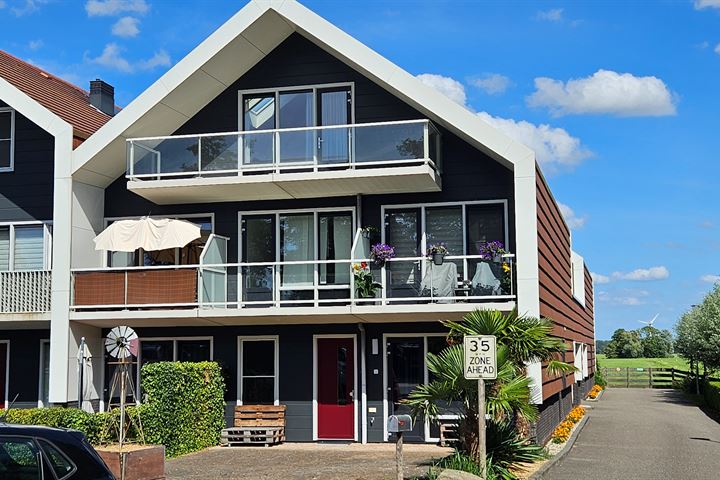 Woudevoirt 11 in Zoeterwoude Foto