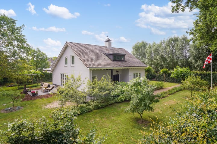 Woudseweg 19 en Den Dungen foto