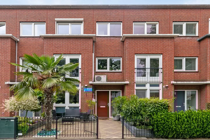 Wout van Heusdensingel 19 dans Rotterdam photo