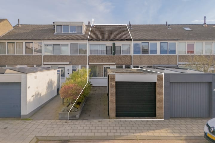 Photo of property Zaanstraat 40, Oost-Souburg