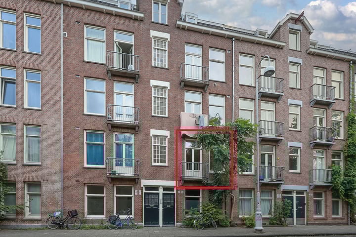 Zaanstraat 46 in Amsterdam photo