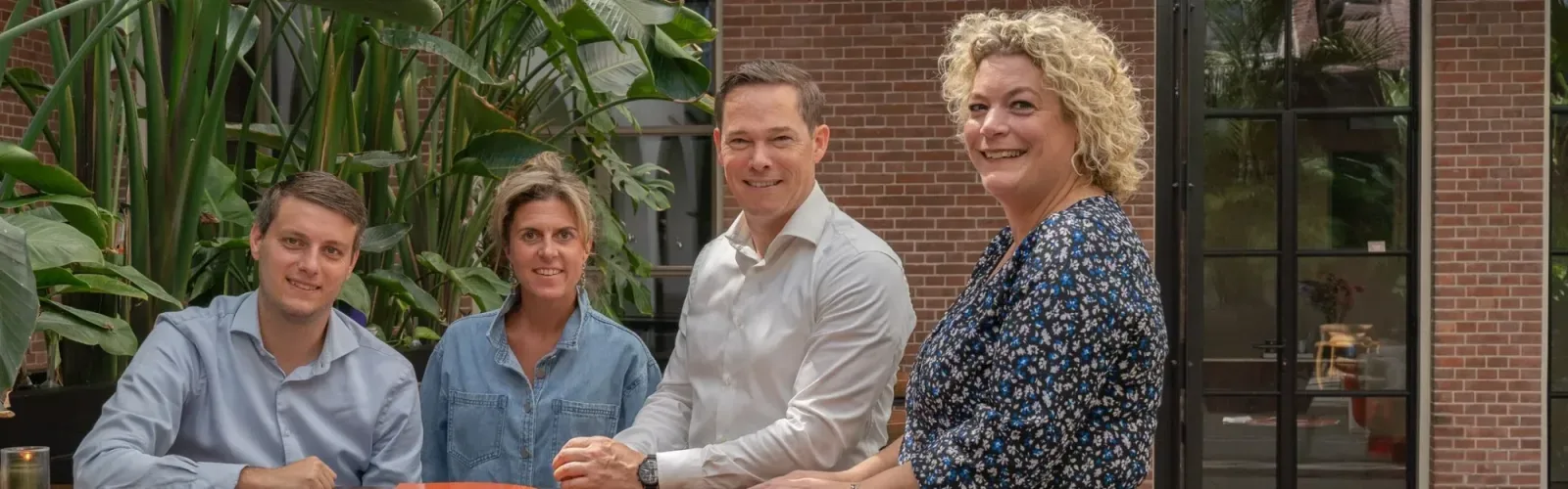 Team foto van Zagers makelaars-taxateurs o.z.
