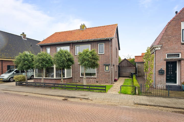 Photo of property Zandburen 57, Hippolytushoef