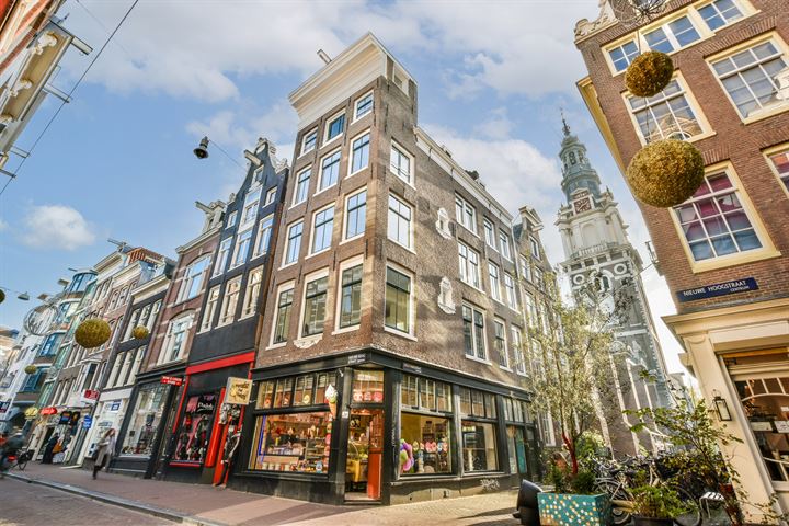Zanddwarsstraat 1-2 in Amsterdam Foto