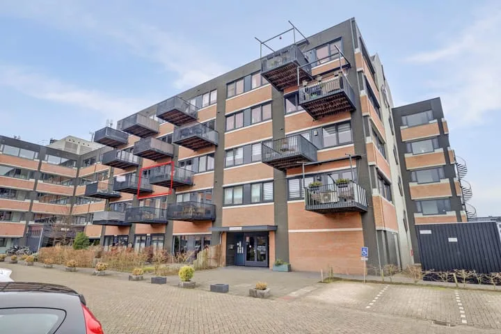 Zandsteen 110 in Hoorn