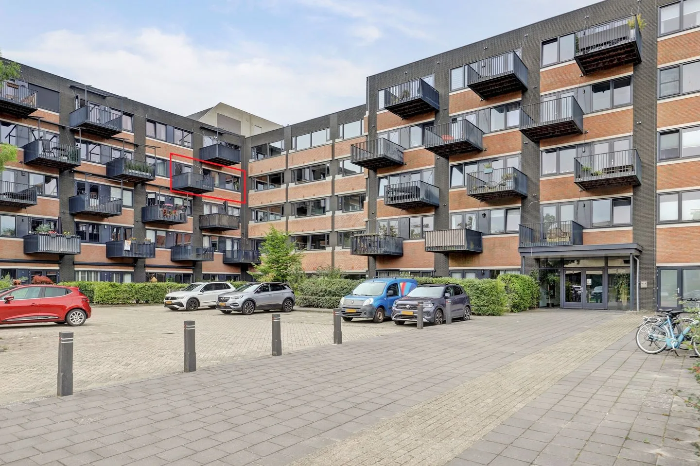 Zandsteen 121 Hoorn