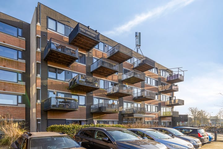 Zandsteen 65 in Hoorn Foto